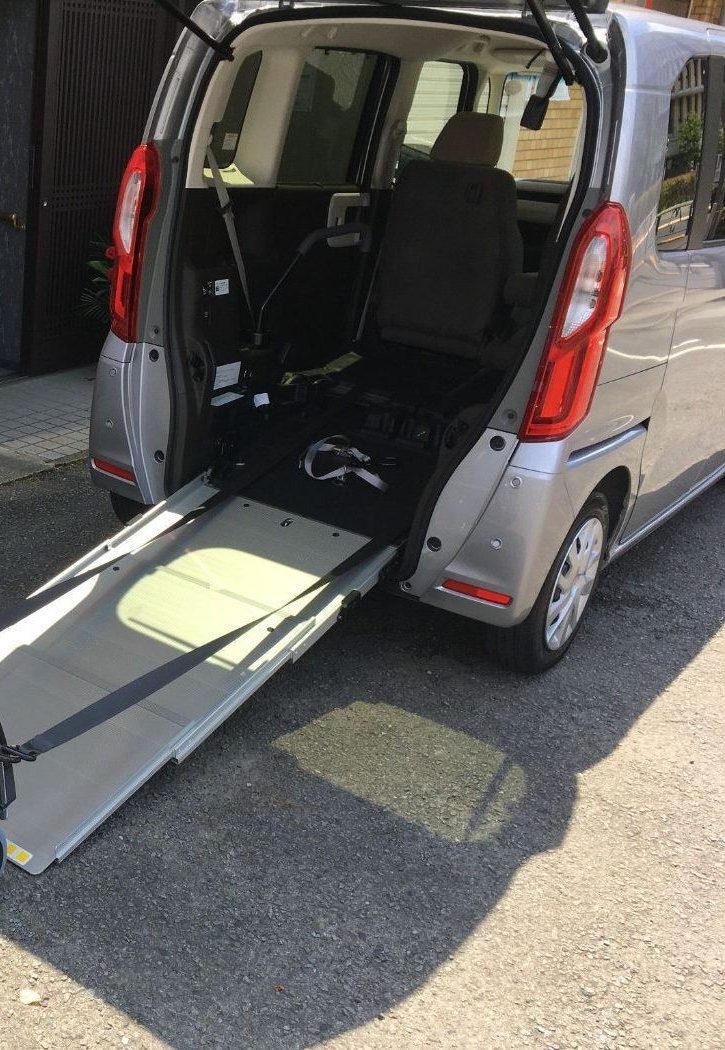 送迎車両